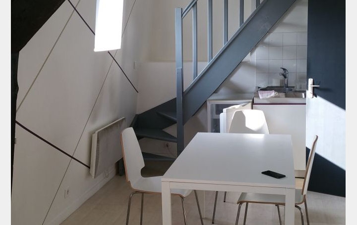 Studio   TOURCOING  30 m2 610 € 