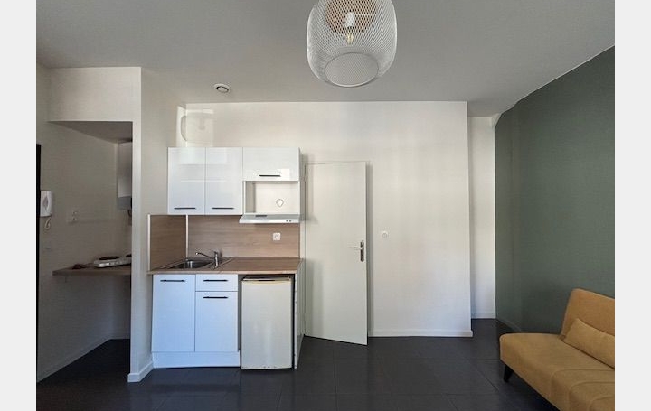 Studio   TOURCOING  20 m2 520 € 